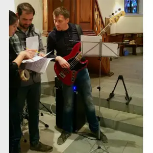 Meelton Hochzeitsband spielt in Kirche klassisch und modern Hochzeitsmusik