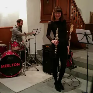 Meelton Hochzeitsband bringt Oboe Sound im Kirche für Hochzeitsmusik klassisch und modern